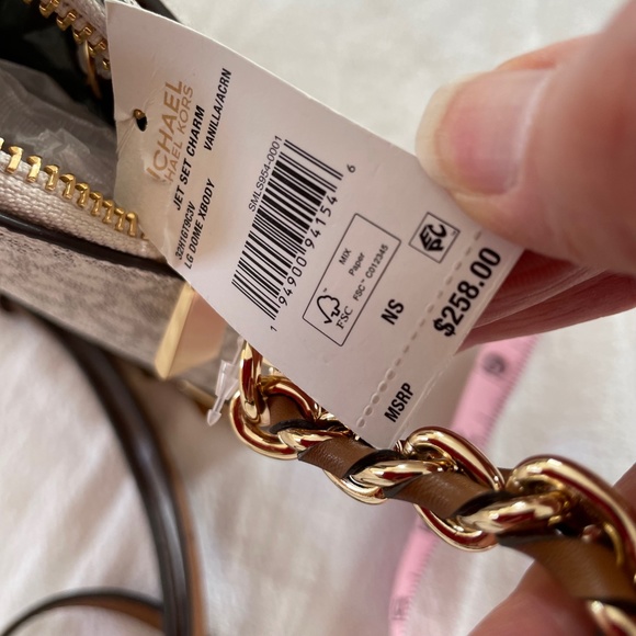 Michael Kors Signature Jet Set Charm Gold Studded Crossbody Bag - Picture 10 of 10